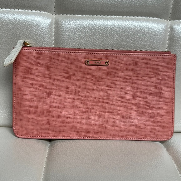 Fendi bi color crayons pocketed clutch bag in pink and white leather - Picture 1 of 11